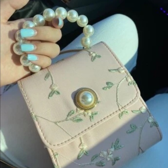 NEW✨ Faux Pearl Embroidered Satchel Bag😍 - Picture 2 of 5